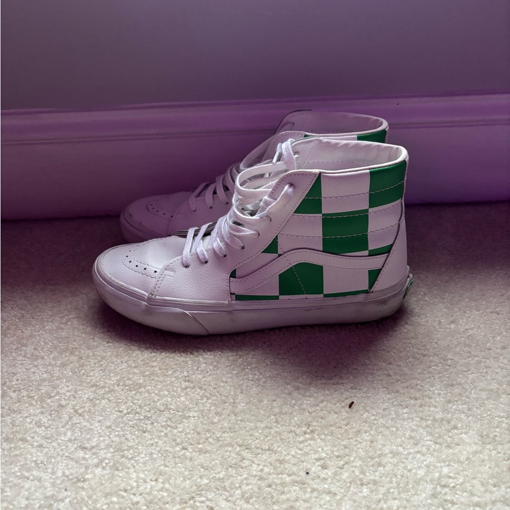 Vans ( will be cleaned prior to shipping )